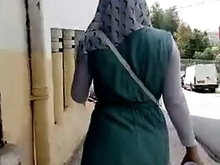 hijabeuse ass green
